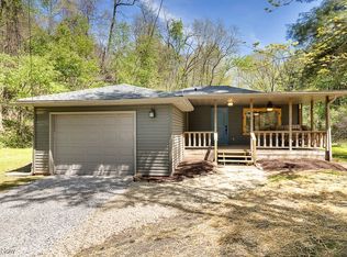 9869 Gifford Rd, Amherst, OH 44001