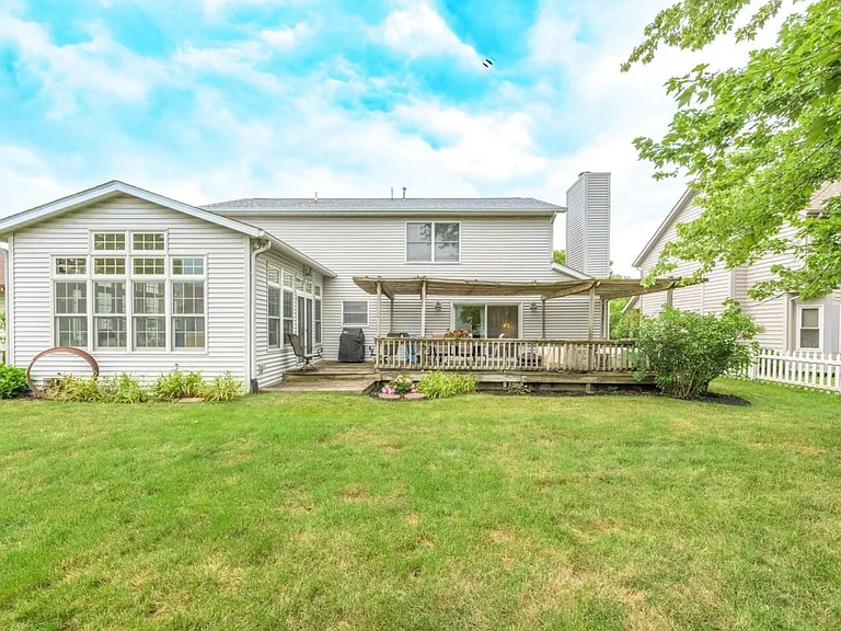 1011 Brick N Wood Dr — Photo 6