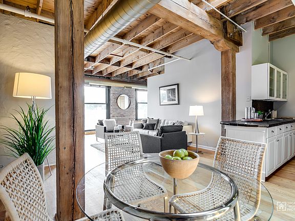 4th image of 5235 N Ravenswood Ave APT 33