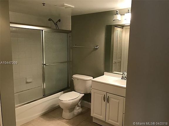5th image of 1200 Brickell Bay Dr APT 2506