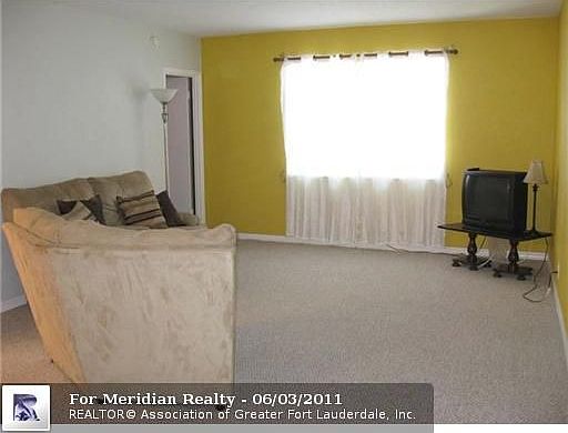 3rd image of 2424 SE Seventeen Street Cswy #204B