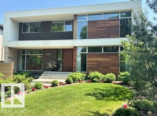 9739 145th St NW, Edmonton, AB T5N 2X1