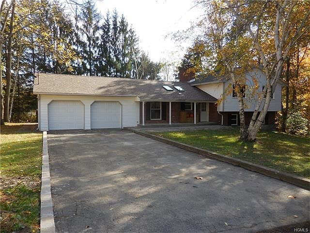 1st image of 42 Faye Ave