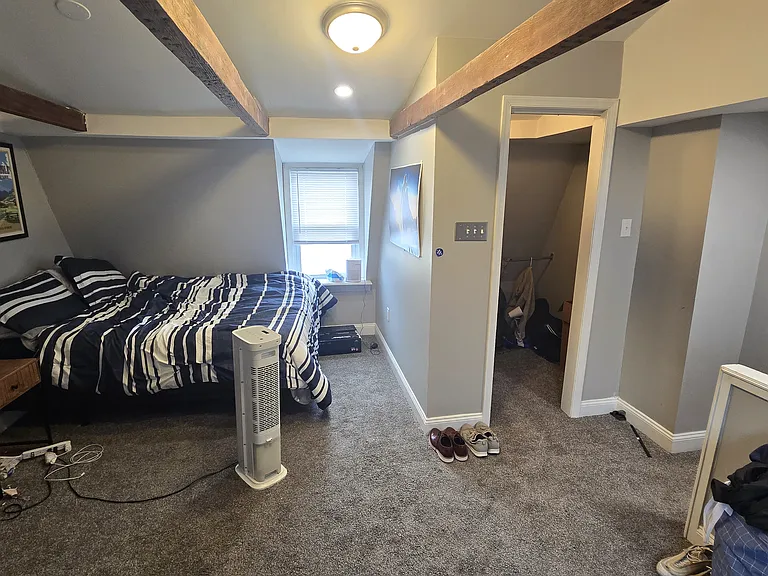 138 Levering St — Photo 12