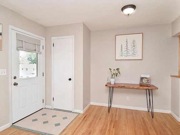 3rd image of 11565 Ilex St NW