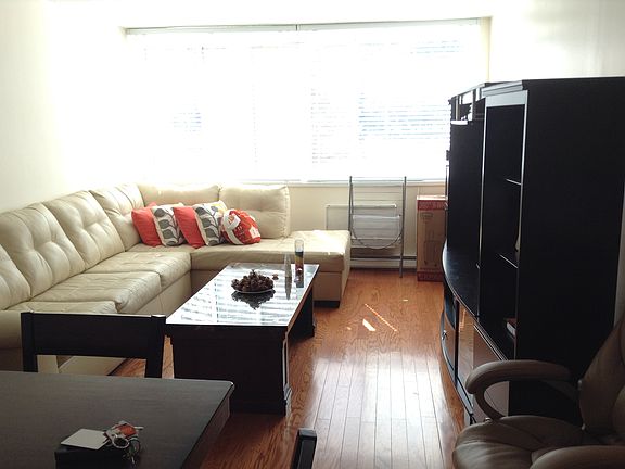 5th image of 546 Main St APT 346
