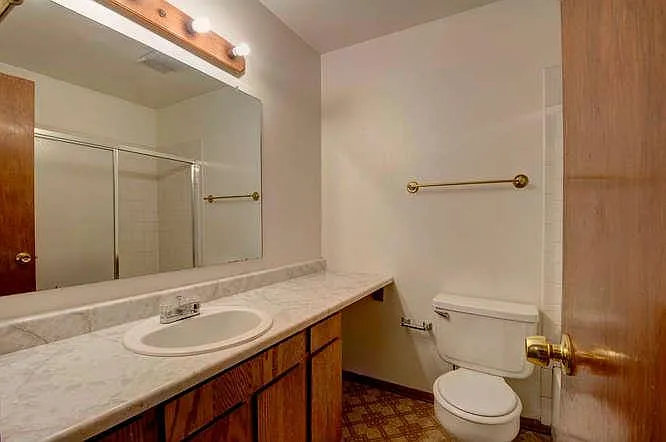 2024 Goss St #4 — Photo 11