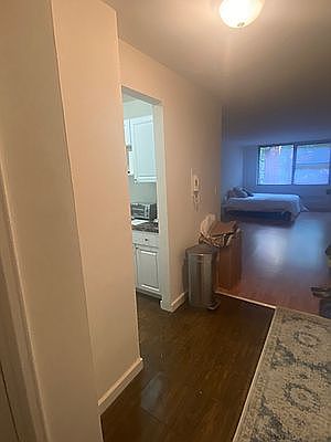 1st image of 212 E 77th St APT 3G