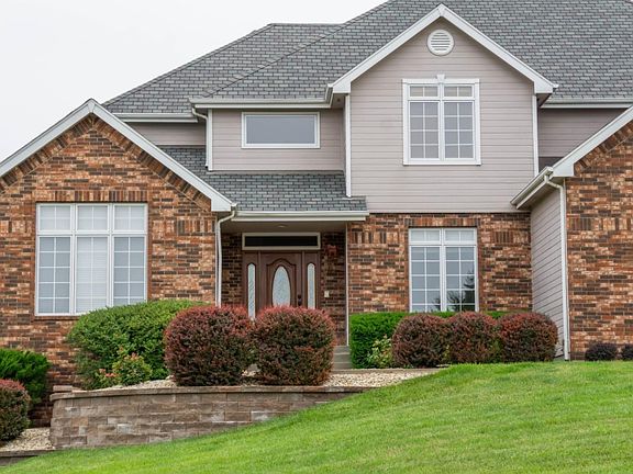 2nd image of 1506 Barrington Dr