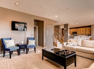 9906 W Swarthmore Dr, Littleton, CO 80123