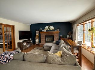 119 Ashwood Ln, Orchard Park, NY 14127