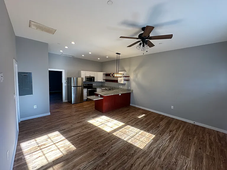 123 W Main St #A — Photo 3