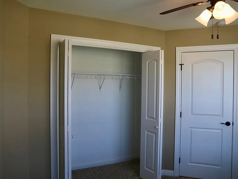 Front bedroom #2