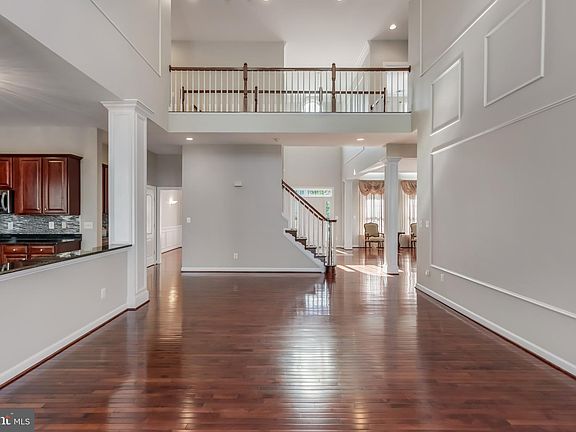 5th image of 7215 White House Dr