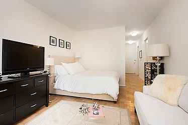 Sold by Atlas Real Estate New York