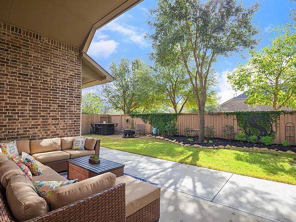2nd image of 27615 Merchant Hills Ln