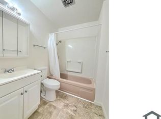 1221 B St APT 12, Yuba City, CA 95991