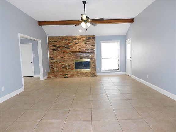 2nd image of 4107 Furneaux Ln
