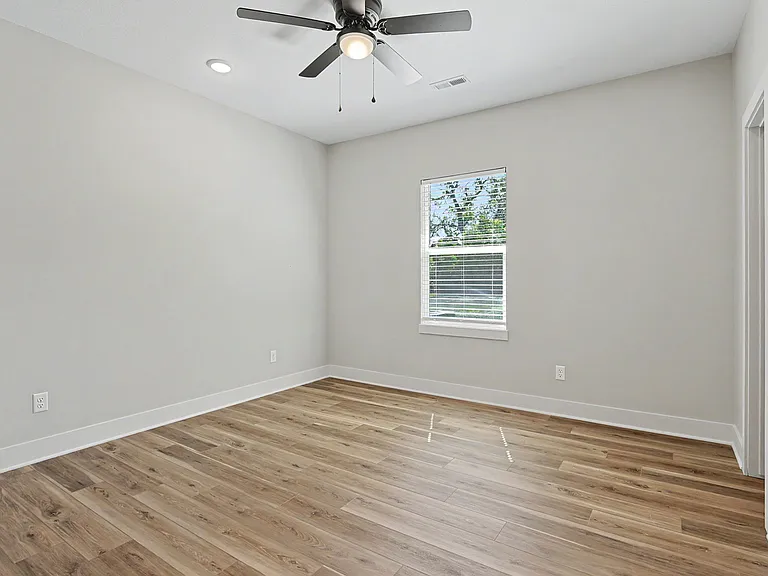 1223 SE 10th Street Ter — Photo 24
