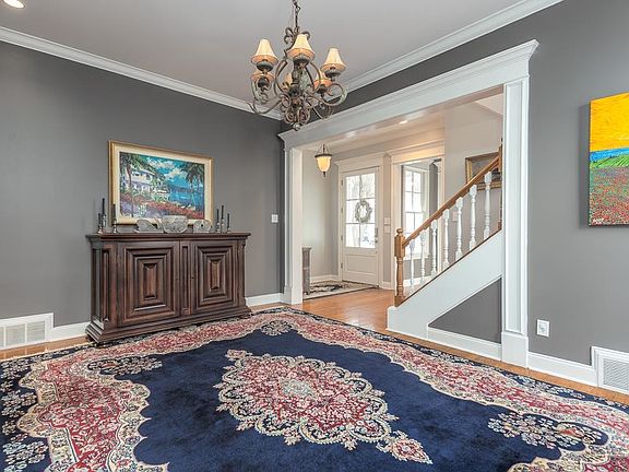 5th image of 170 Harbor Isle Cir N