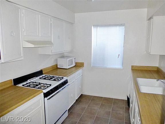5th image of 5340 Retablo Ave APT A