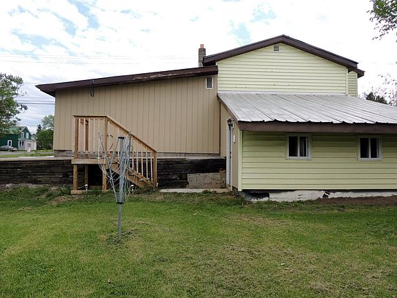 Back of house/Apartment Entr