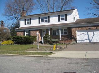 991 S Carley Ct, Bellmore, NY 11710