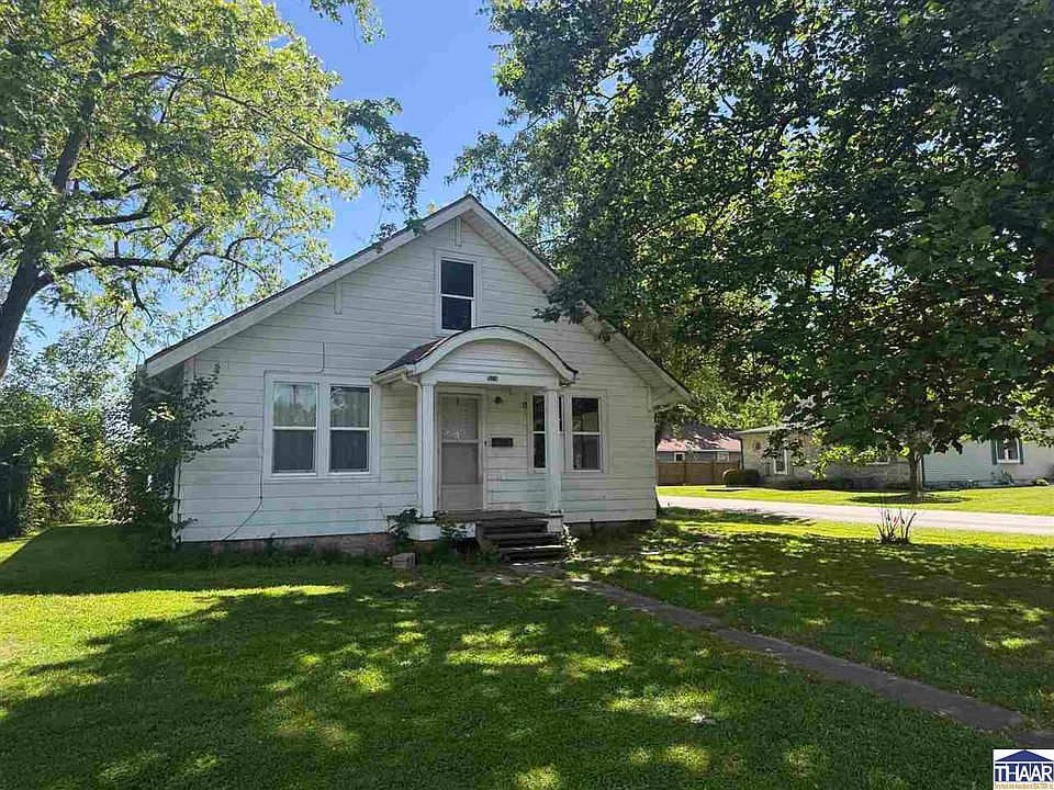1st image of 529 W Beech St