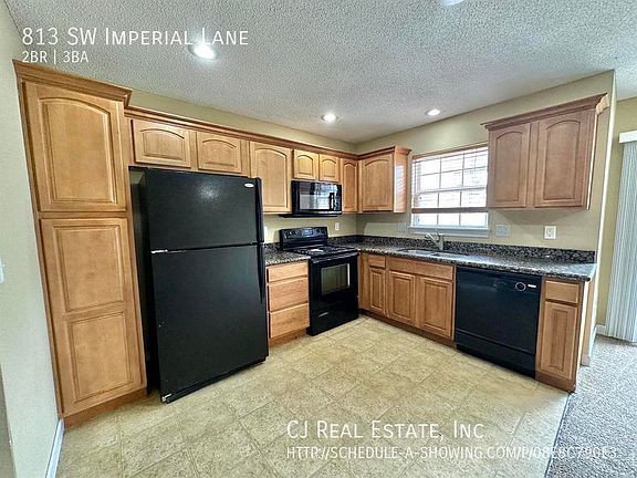 4th image of 813 SW Imperial Ln