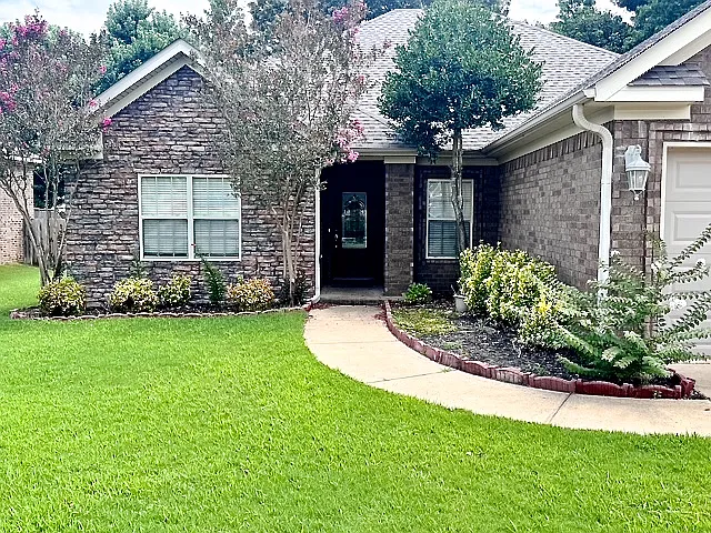 Building Photo - 4737 Lochmoor Cir