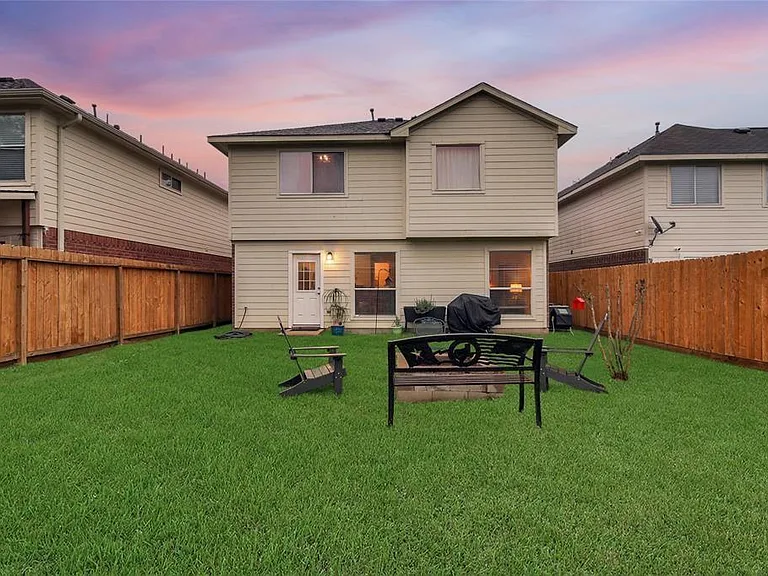 16923 Lockford Ln — Photo 7