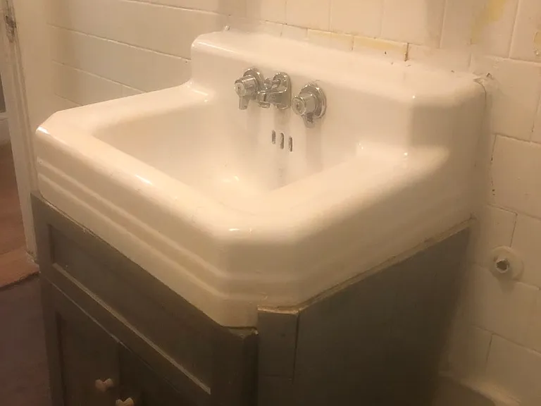 2349 Hill St NW — Photo 9