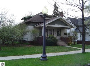 431 W 7th St, Traverse City, MI 49684