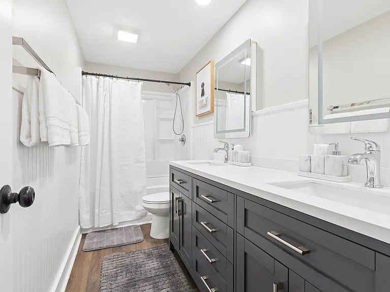 1453 Oakcrest Dr — Photo 37