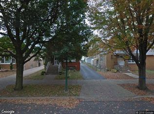 13049 Escanaba Ave., Chicago, IL 60633