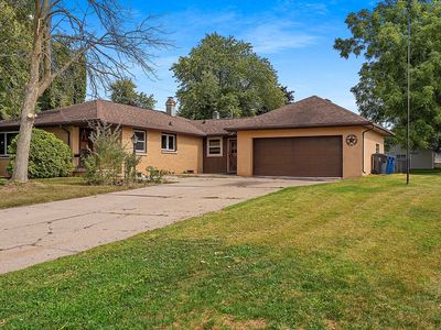 1160 Taft St, Little Chute, WI, 54140