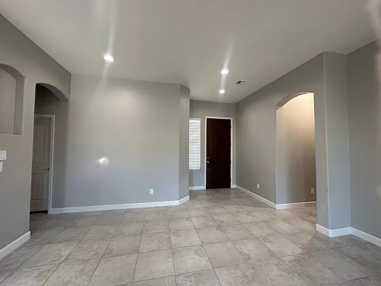 8192 E 35th Ln — Photo 10