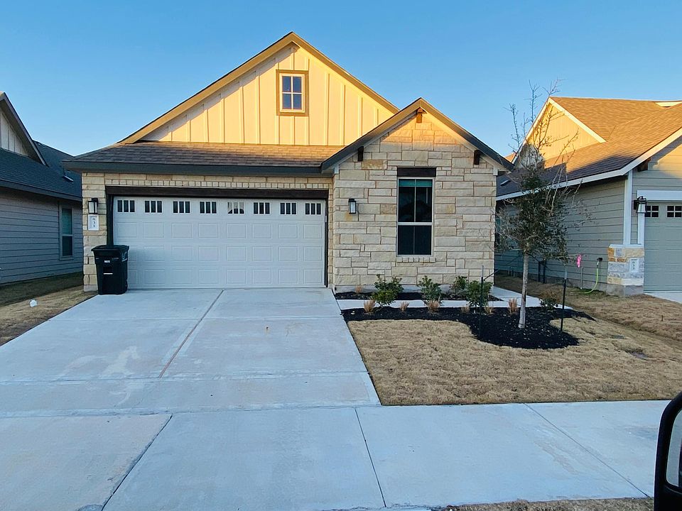 1st image of 831 Mineral Wells Ln