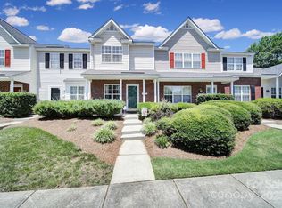 10078 Pergola View Ct, Charlotte, NC 28213