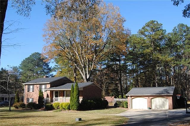 1st image of 832 Wren Dr