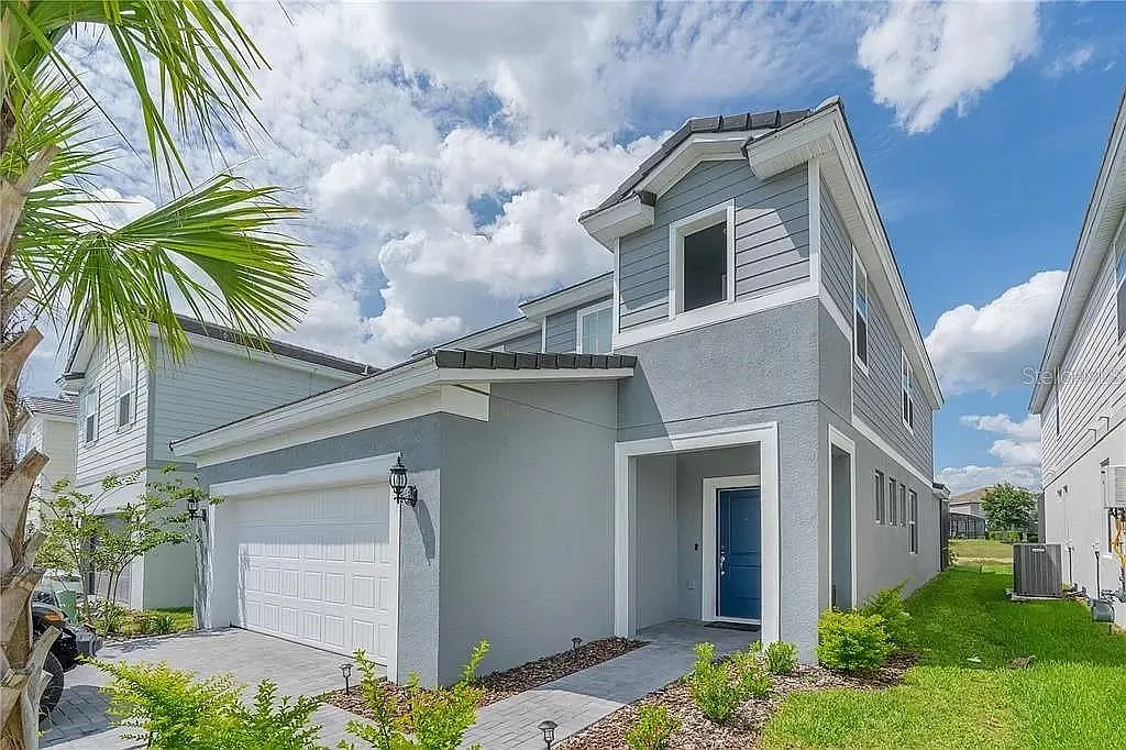 5 bed, 5.5 bath, 2679 sqft, $3,250 — Photo 1