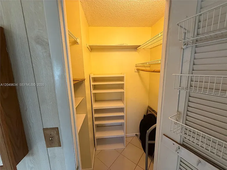 8135 Sunrise Lakes Blvd #210 — Photo 20