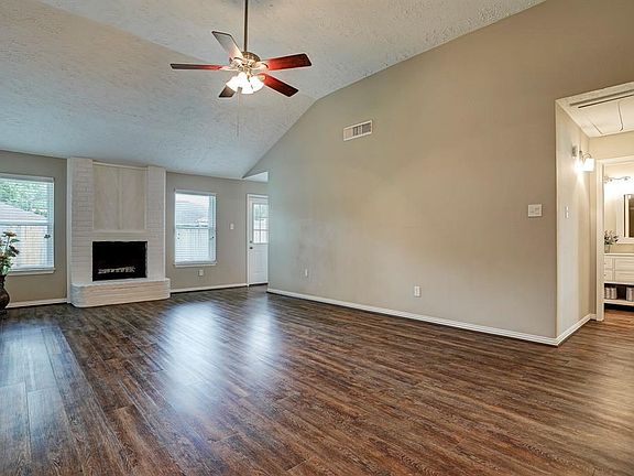 3rd image of 2920 Ocean Way