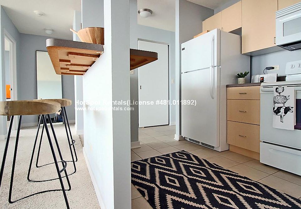 1st image of 1206 S Michigan Ave