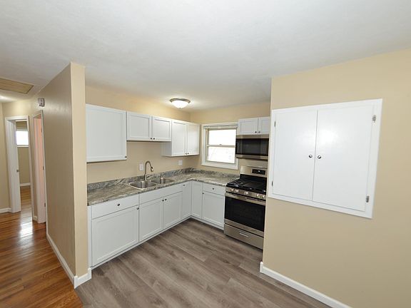 5th image of 7815 Atherstone Dr