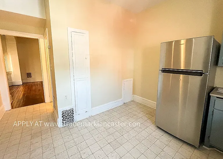 132 College Ave #1 — Photo 8