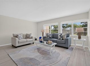 1084 Forest Lakes DR #7205, NAPLES, FL 34105