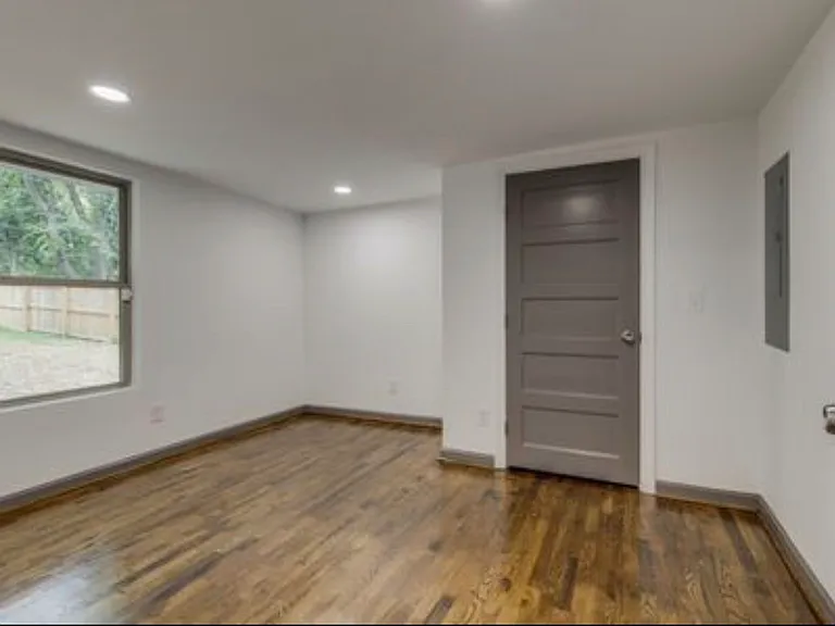 1730 Saint Louis St — Photo 15