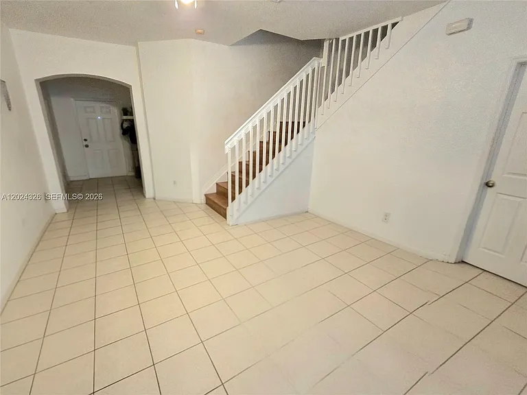 10778 NW 84th St #427 — Photo 5