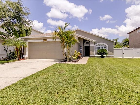 2nd image of 1621 Shady Oaks Dr